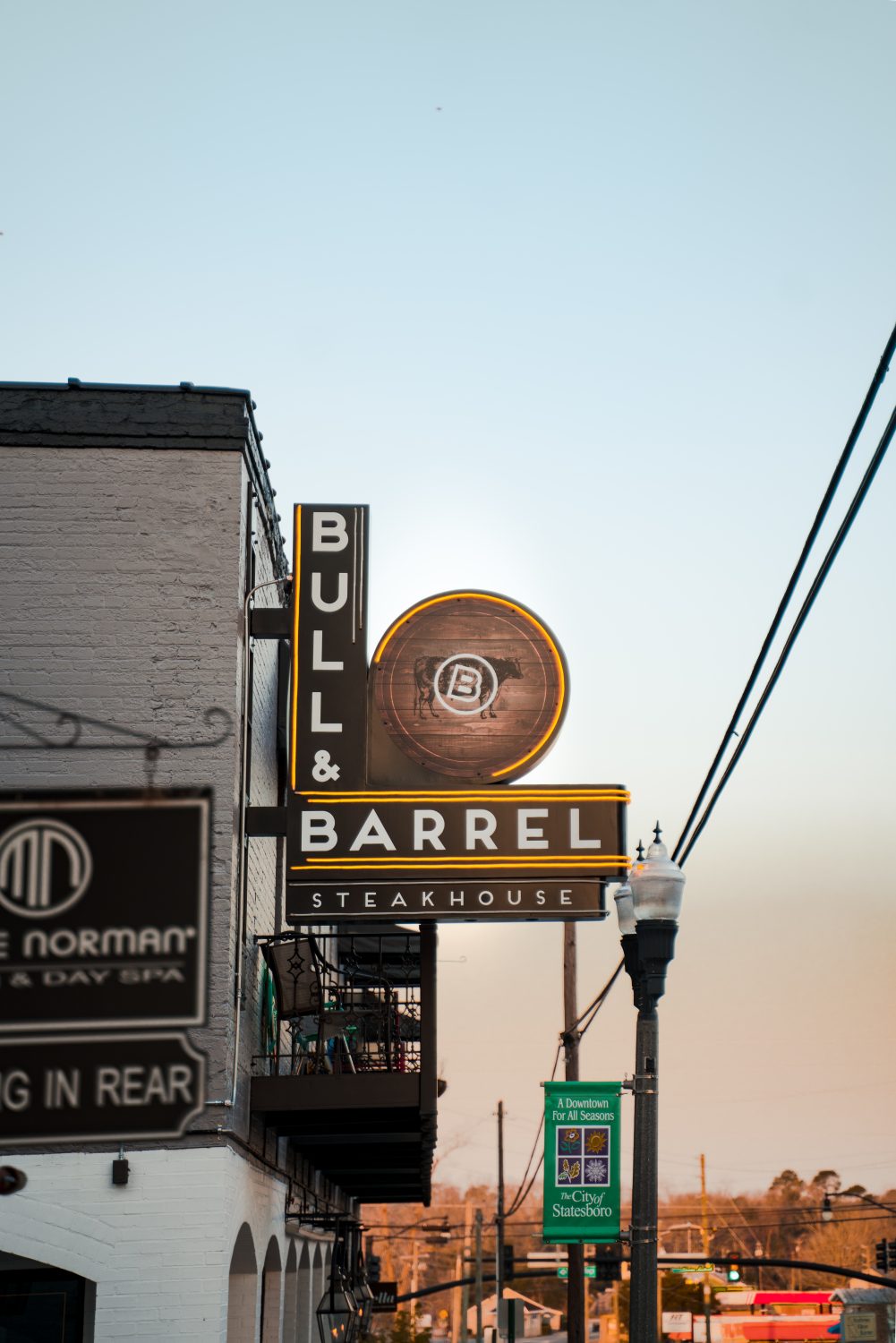 Bull & Barrel Steakhouse Whitfield Sign Co.